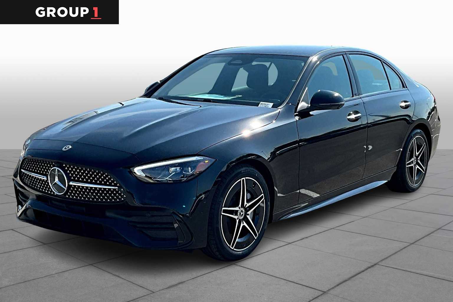 2025 Mercedes-Benz C-Class Sedan C 300's photo