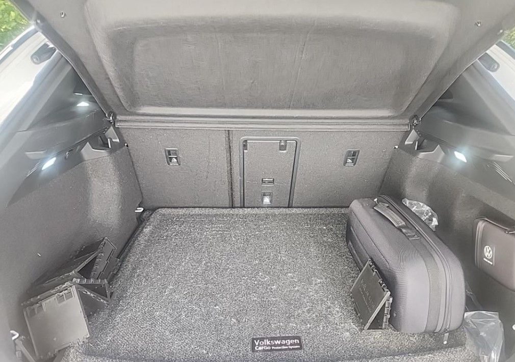 2022 Volkswagen ID.4 Pro S photo 4