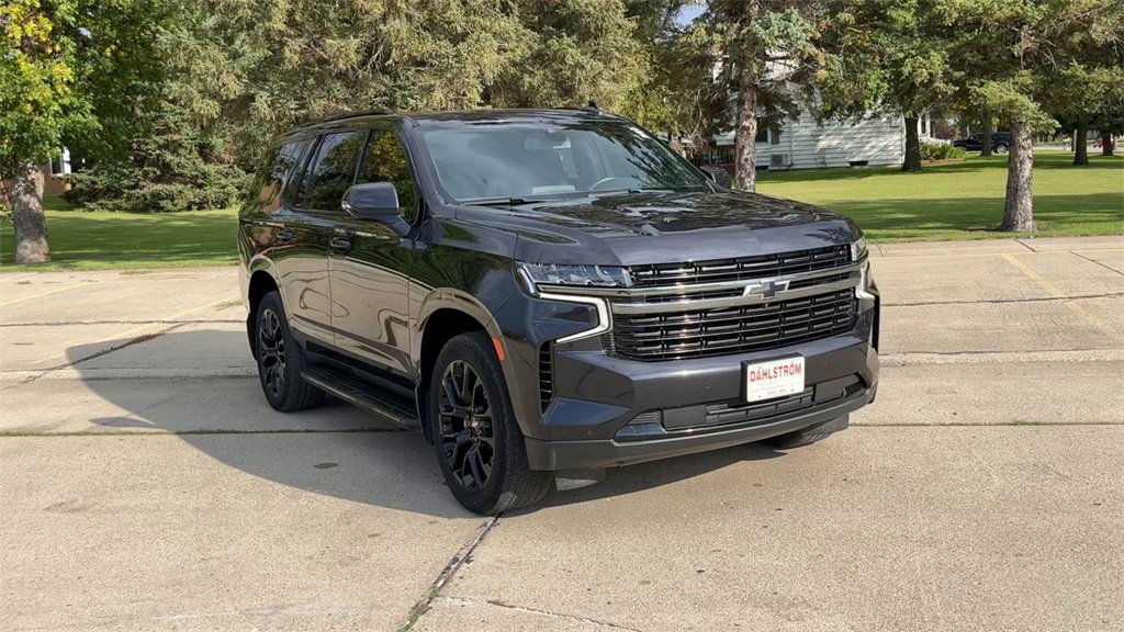 Used 2022 Chevrolet Tahoe RST with VIN 1GNSKRKL9NR188235 for sale in Oslo, Minnesota