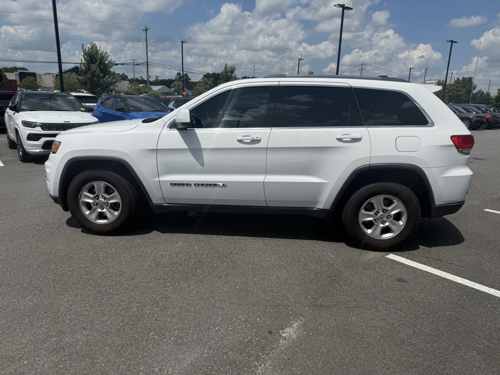 2017 Jeep Grand Cherokee Laredo photo 5