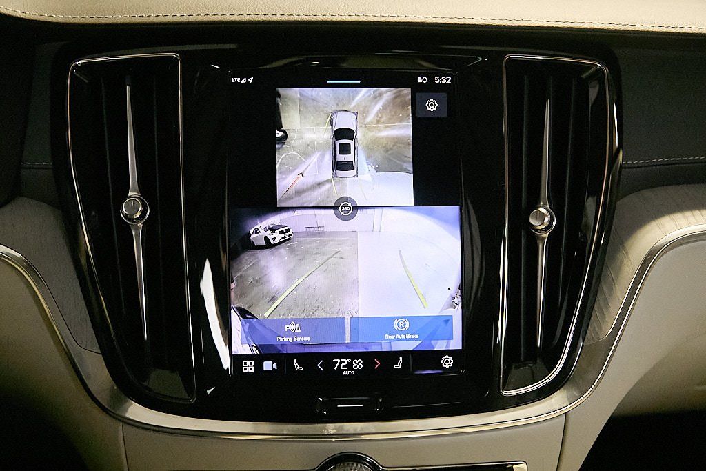 2024 VOLVO S60 - Image 29