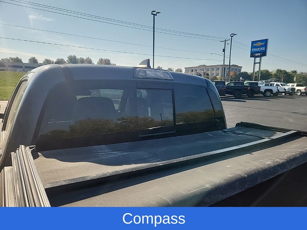 2017 Toyota Tacoma Limited photo 8