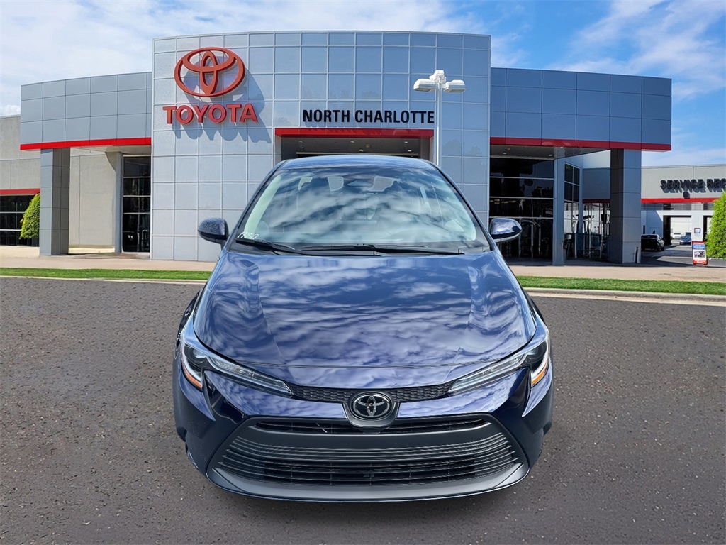 2025 Toyota Corolla LE photo 2