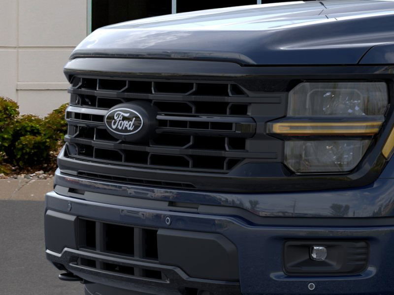 2025 Ford F-150 XLT photo 14