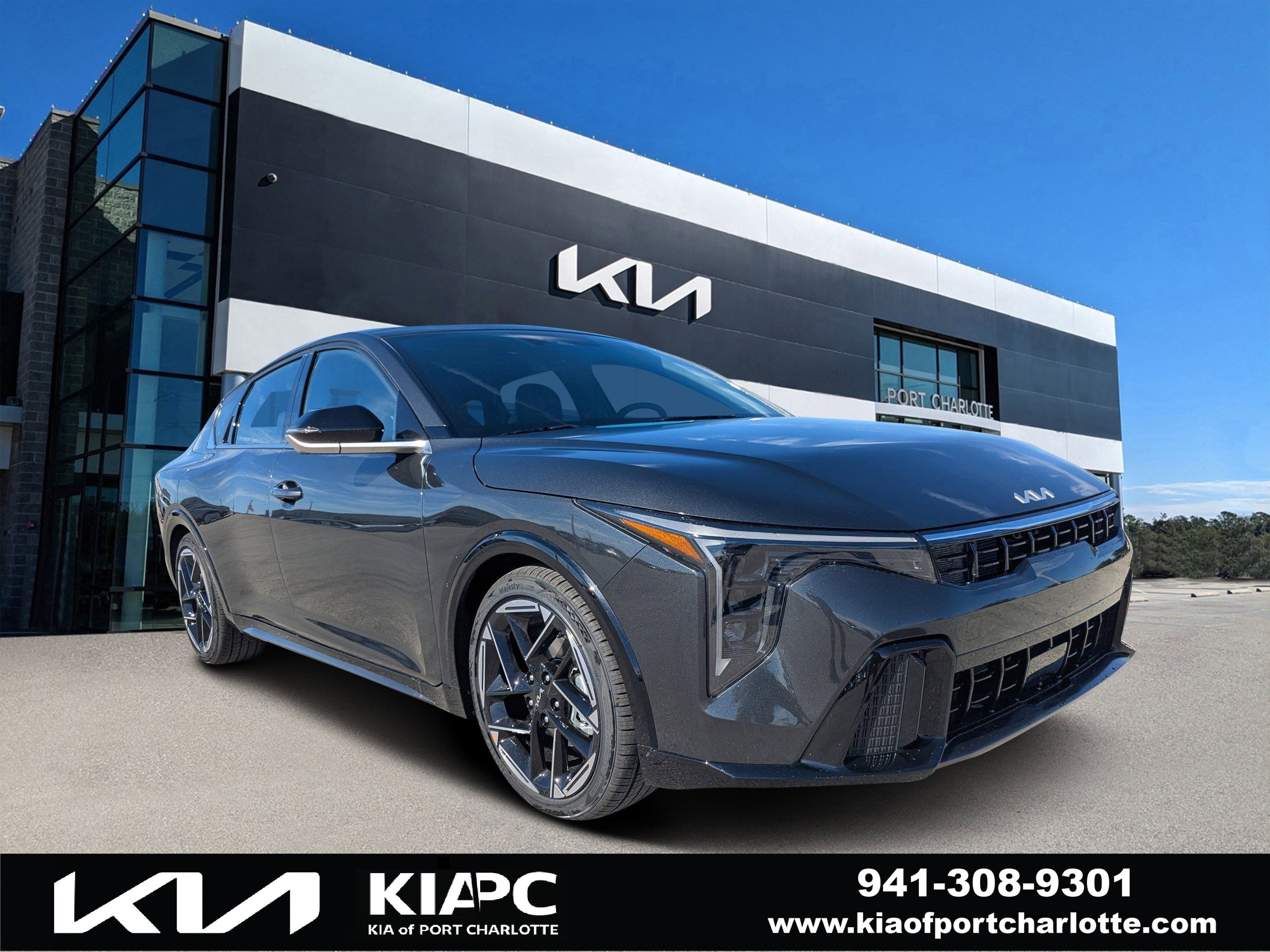 2025 Kia K4 GT-Line's photo