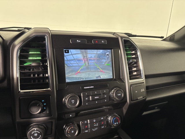 2016 Ford F-150 XLT photo 13