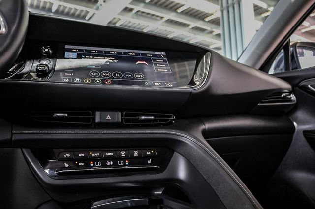 2021 Buick Envision Essence photo 14