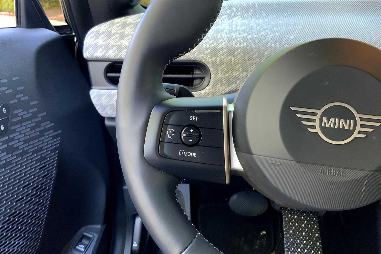 2025 Mini Cooper Convertible S photo 21