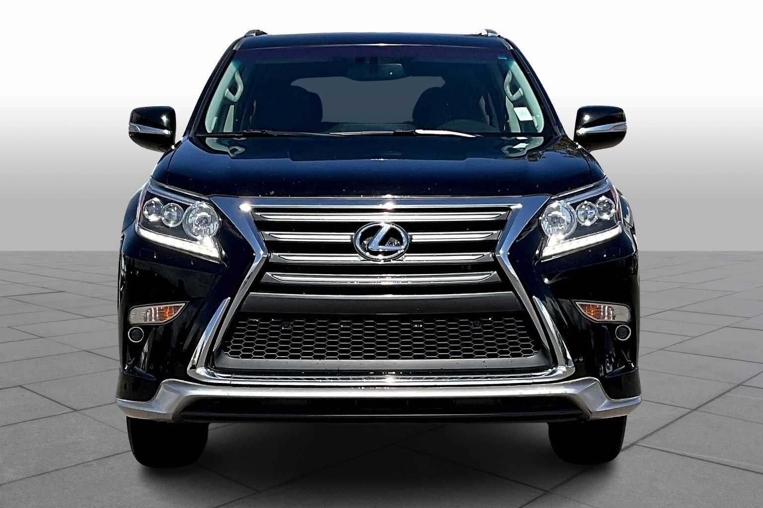 2018 Lexus GX 460 Premium photo 2