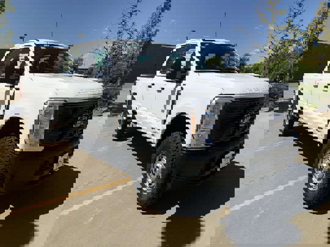 2025 Ford F-250 XL photo 2
