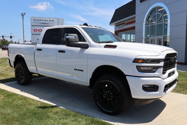2025 Ram 2500 Big Horn photo 3