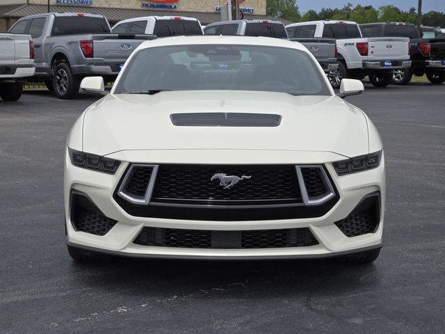 2025 Ford Mustang GT Premium photo 3