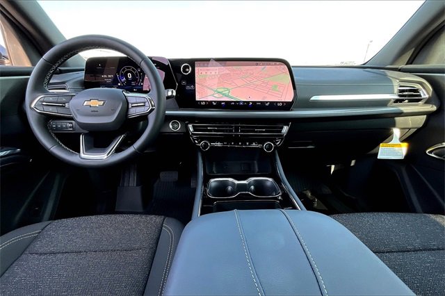 2025 Chevrolet Traverse photo 10