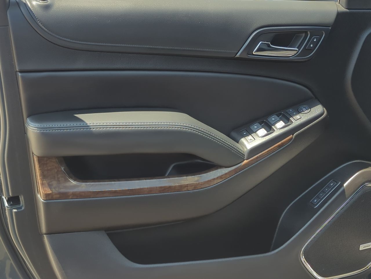 2020 Chevrolet Tahoe LT photo 20