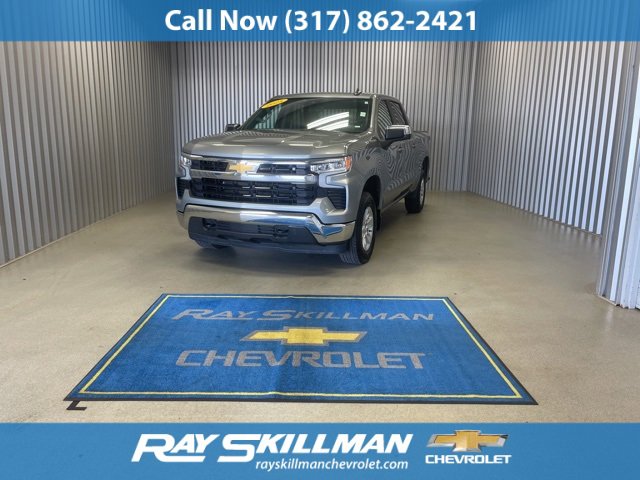 2025 Chevrolet Silverado 1500 LT's photo