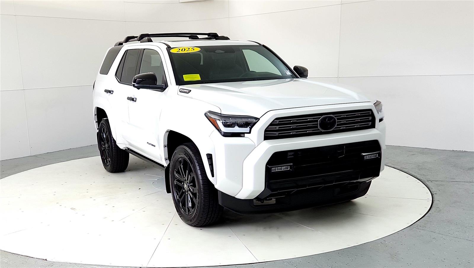 2025 Toyota 4Runner photo 3