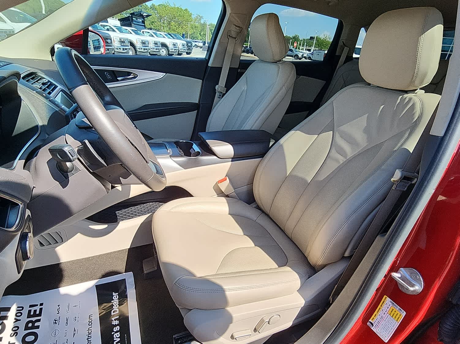 2020 Lincoln Nautilus Standard photo 10