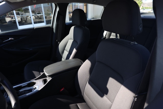 2023 Chevrolet Malibu 1LT photo 12