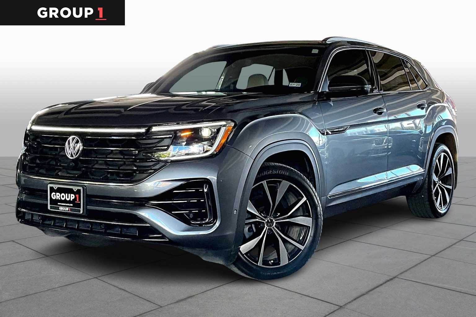 2024 Volkswagen Atlas Cross Sport SEL Premium R-LINE's photo