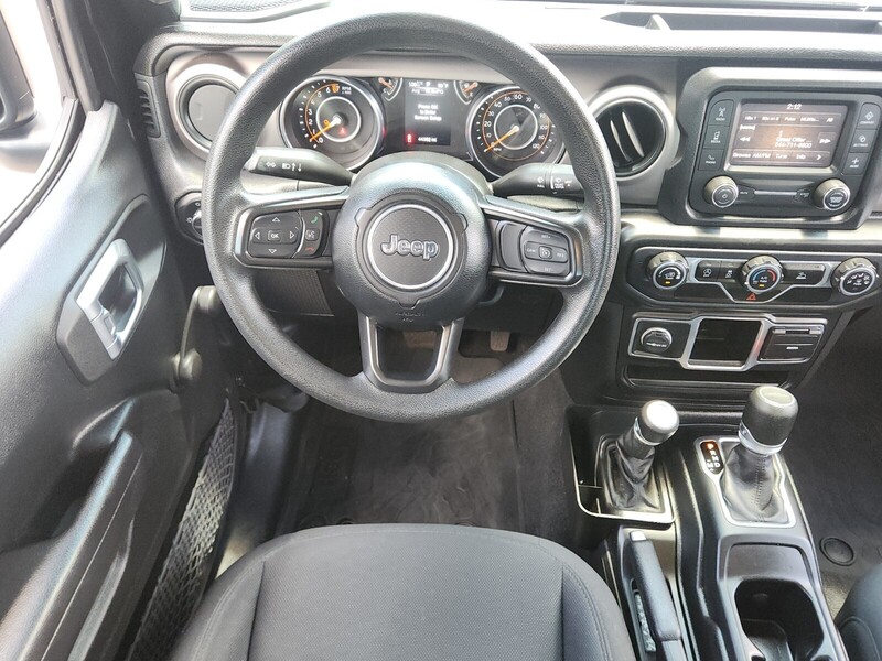 2020 Jeep Gladiator Sport photo 13