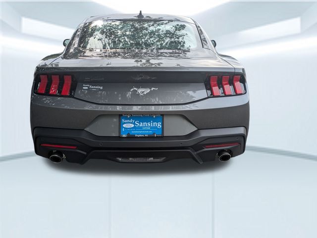2025 Ford Mustang EcoBoost photo 5