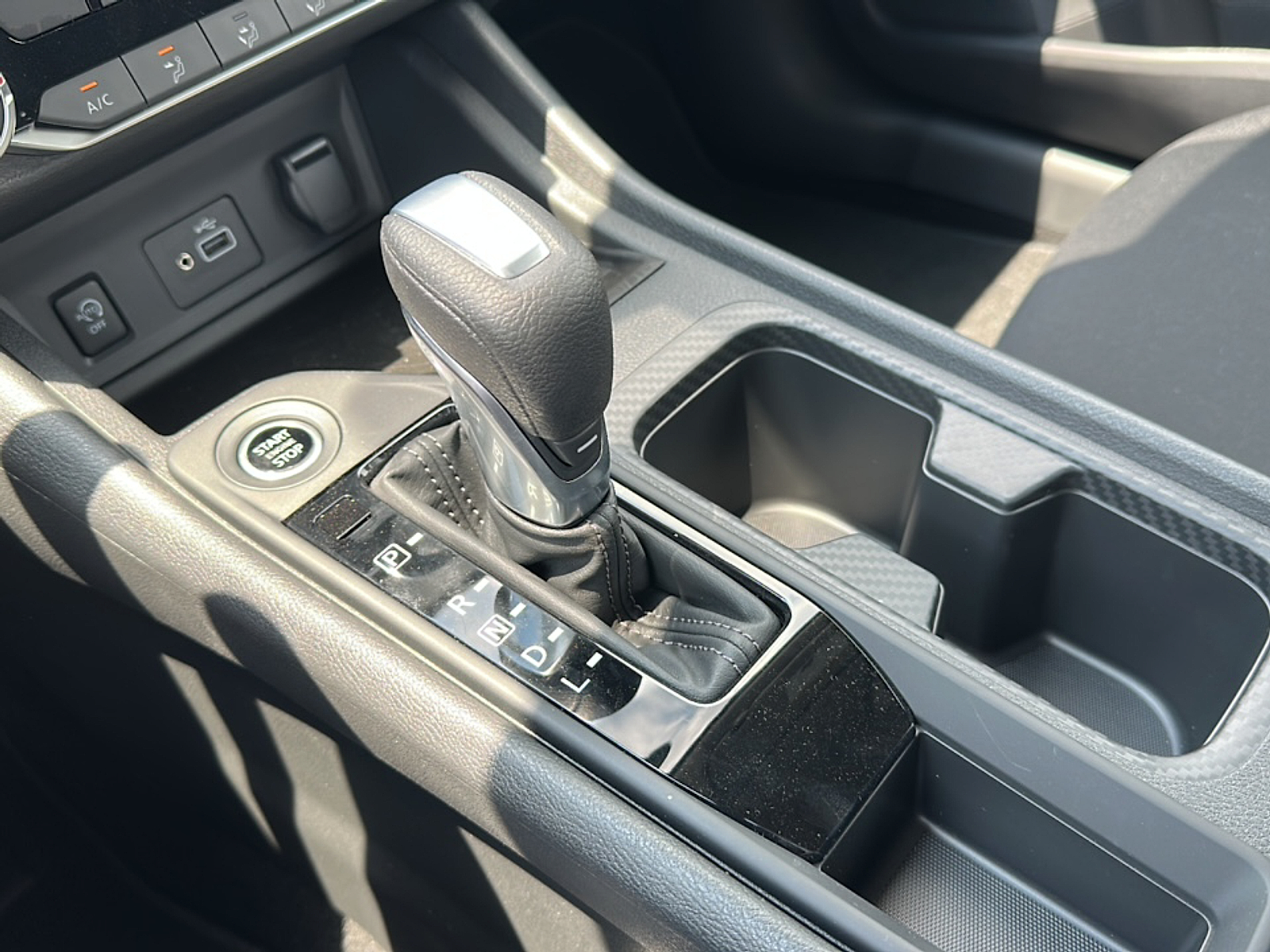 2025 Nissan Sentra S photo 10