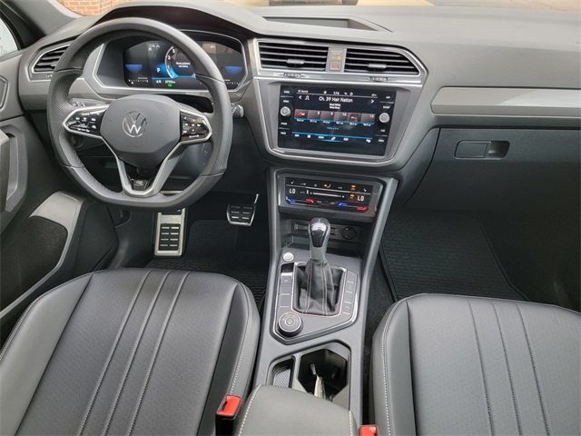 2023 Volkswagen Tiguan SE R-Line Black photo 33