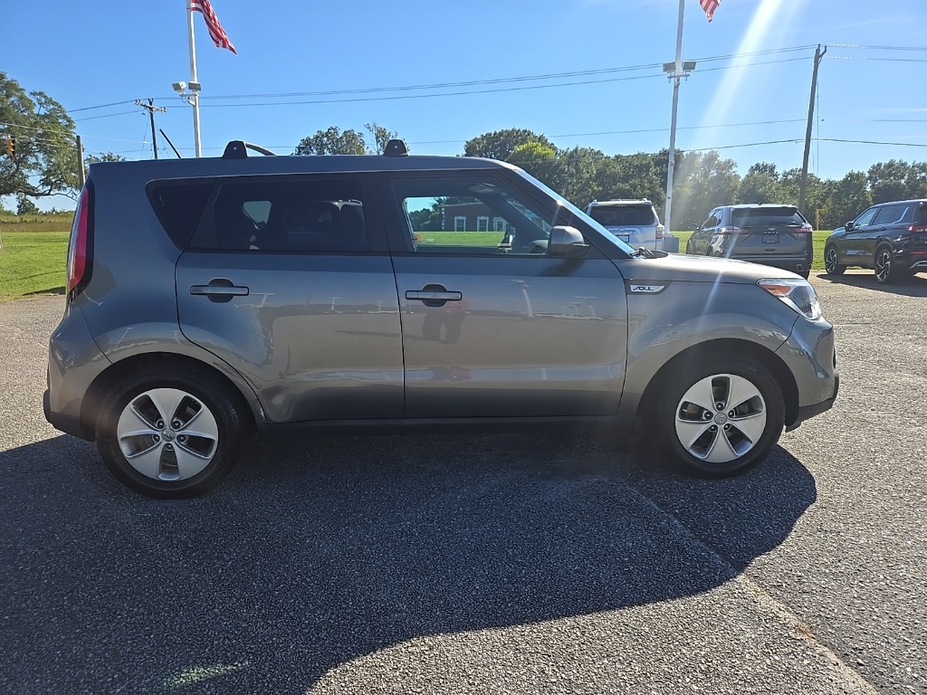 2016 Kia Soul Base photo 2