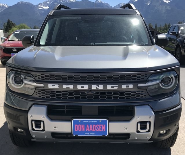 2025 Ford Bronco Sport Badlands photo 2