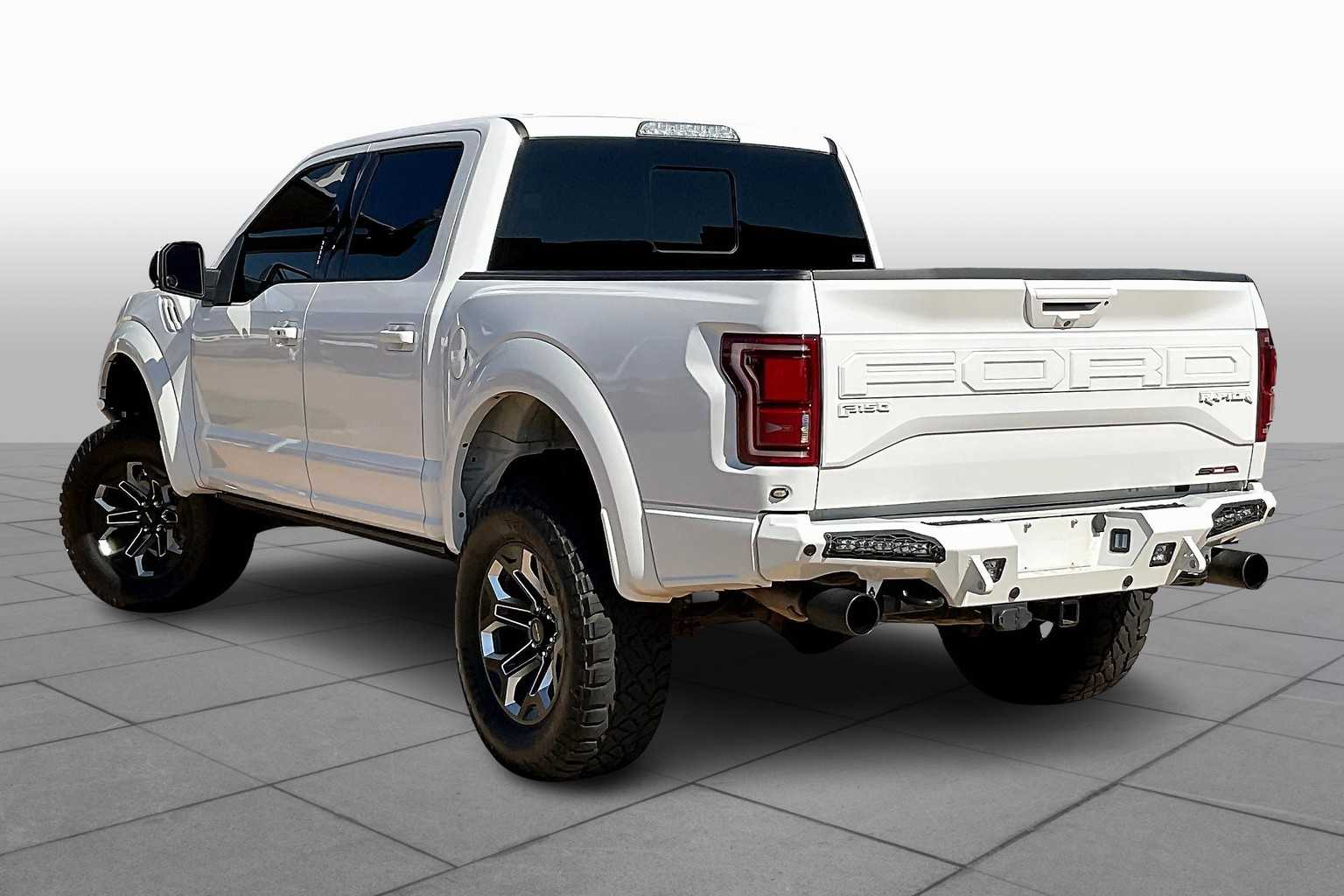 2020 Ford F-150 Raptor photo 10