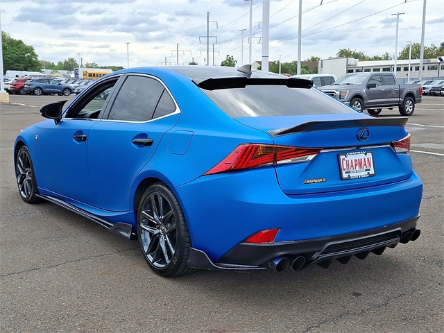 2020 Lexus IS 300 F SPORT photo 4