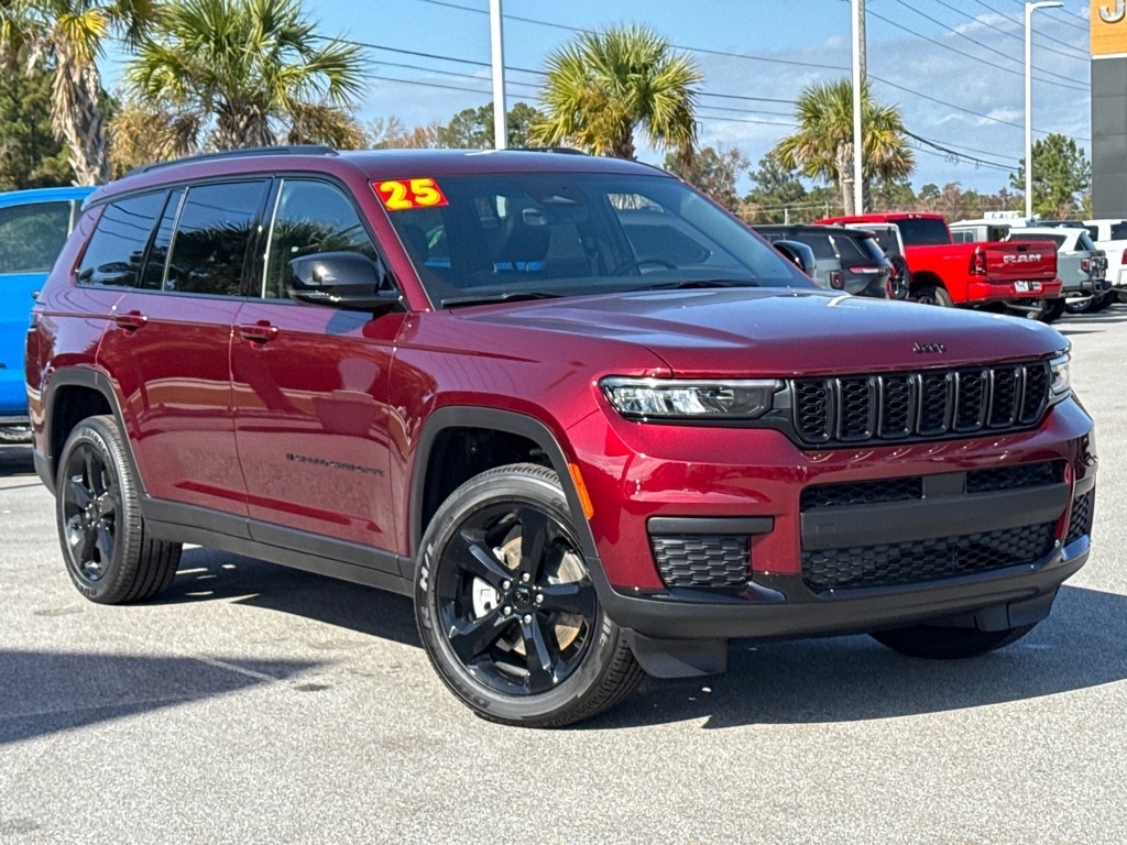 2025 Jeep Grand Cherokee L Altitude's photo