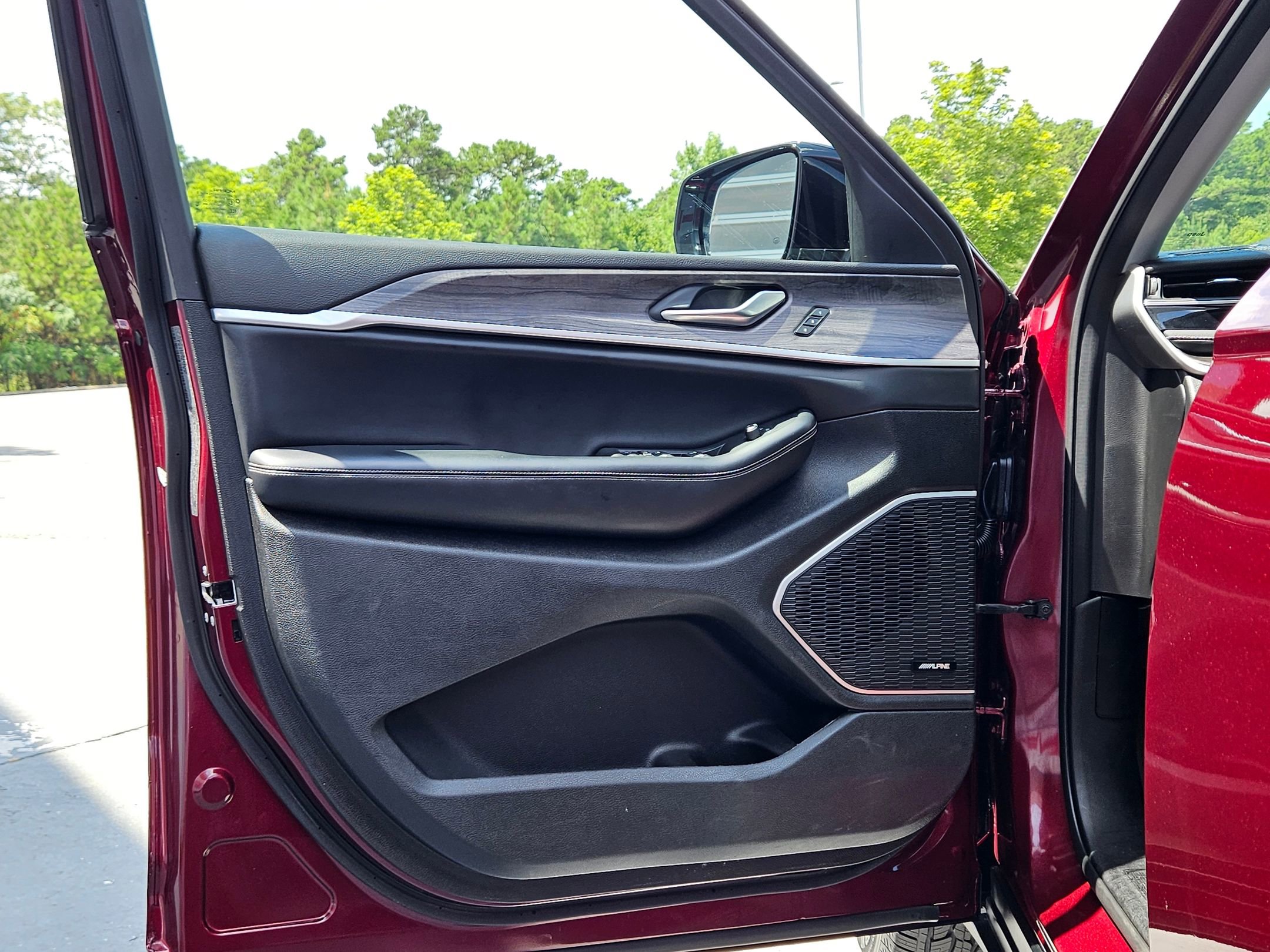2023 Jeep Cherokee 4xe photo 17