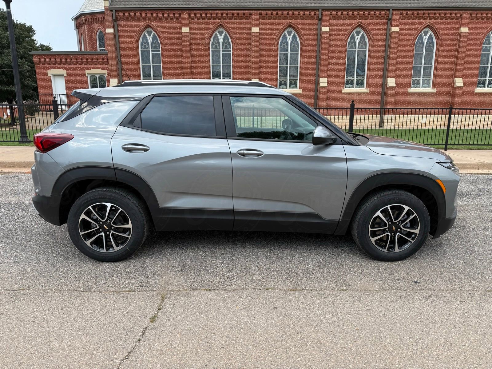 2026 Chevrolet Trailblazer LT photo 3