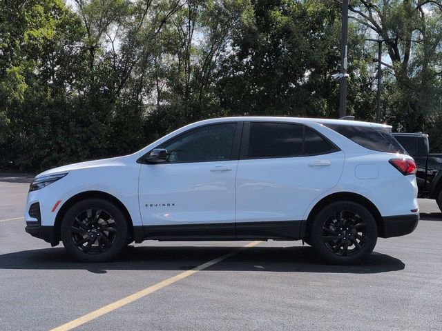2024 Chevrolet Equinox LS photo 2