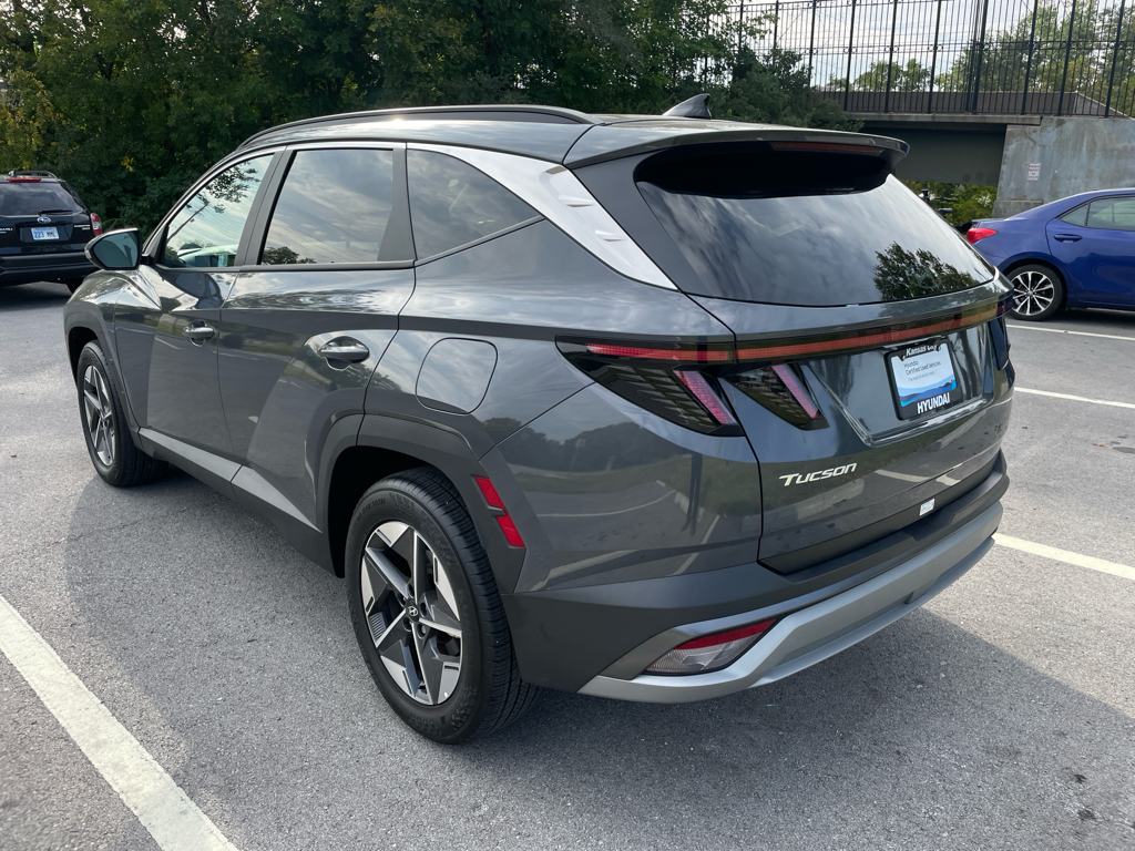 2025 Hyundai Tucson SEL Convenience photo 3