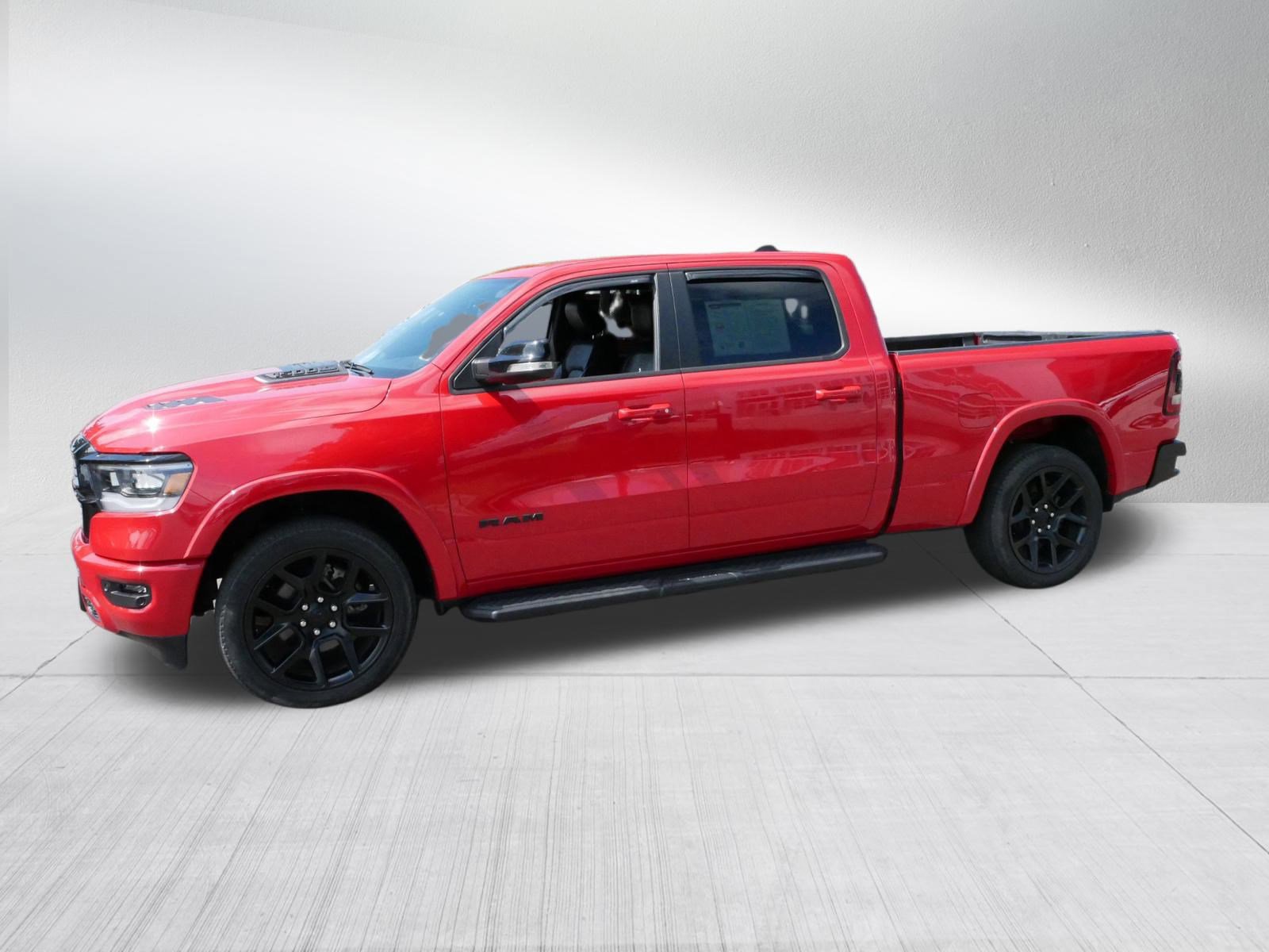 2022 Ram 1500 Laramie photo 3