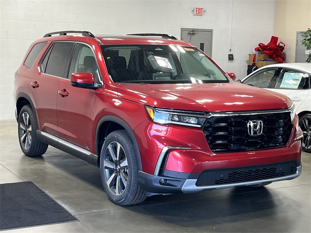 2025 Honda Pilot Touring photo 2
