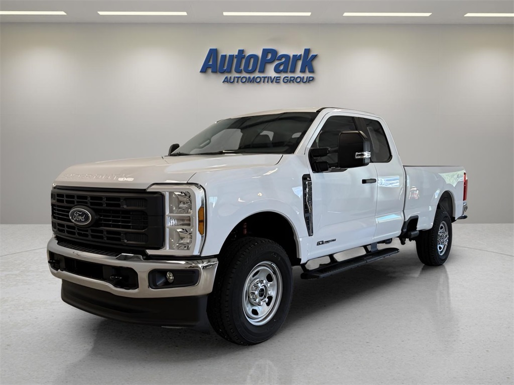 2026 Ford F-350 XL photo 2