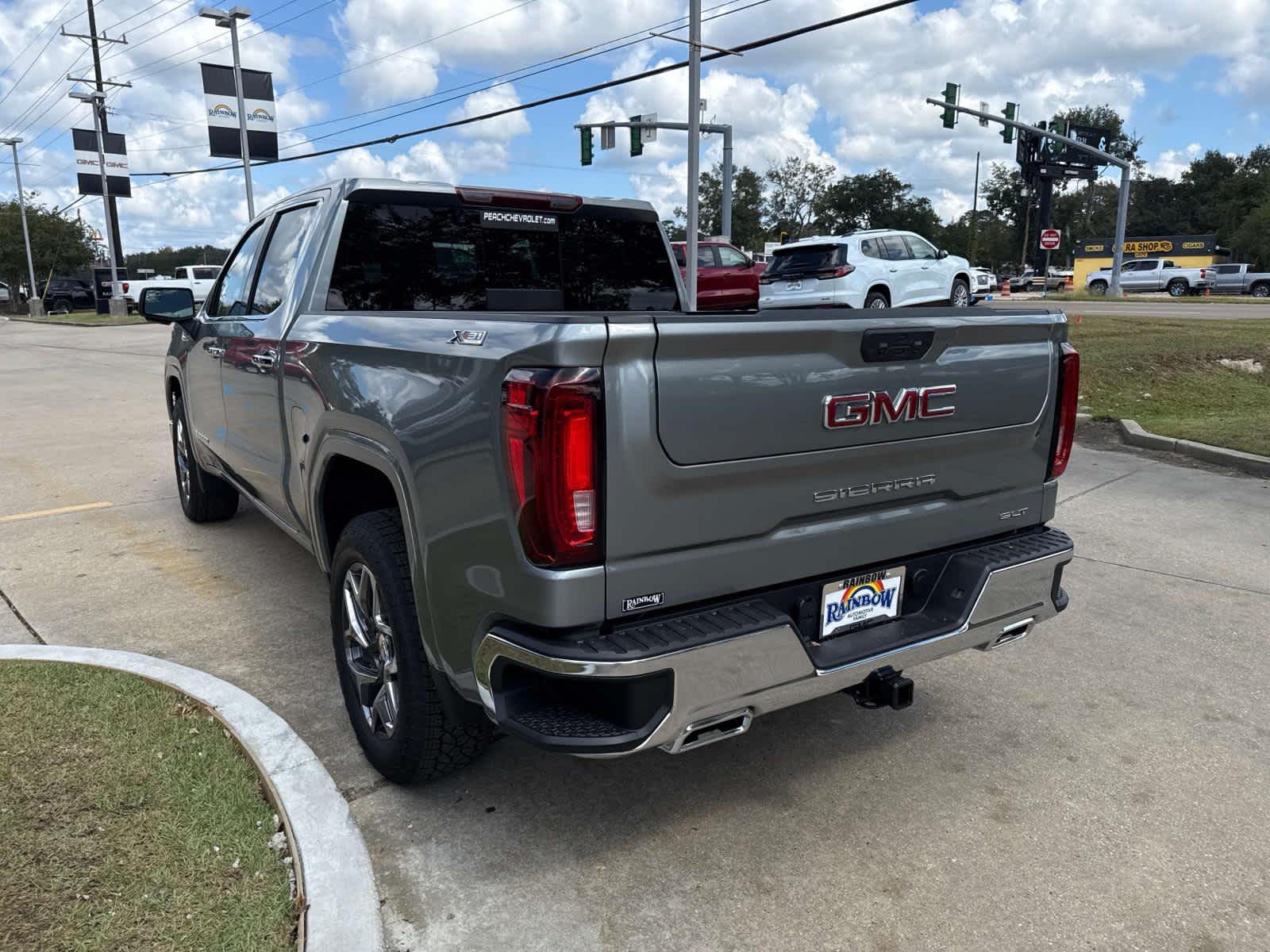 2026 Gmc Sierra 1500 SLT photo 4