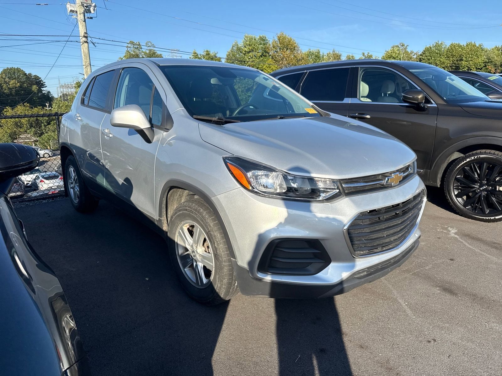 2020 Chevrolet Trax LS photo 3