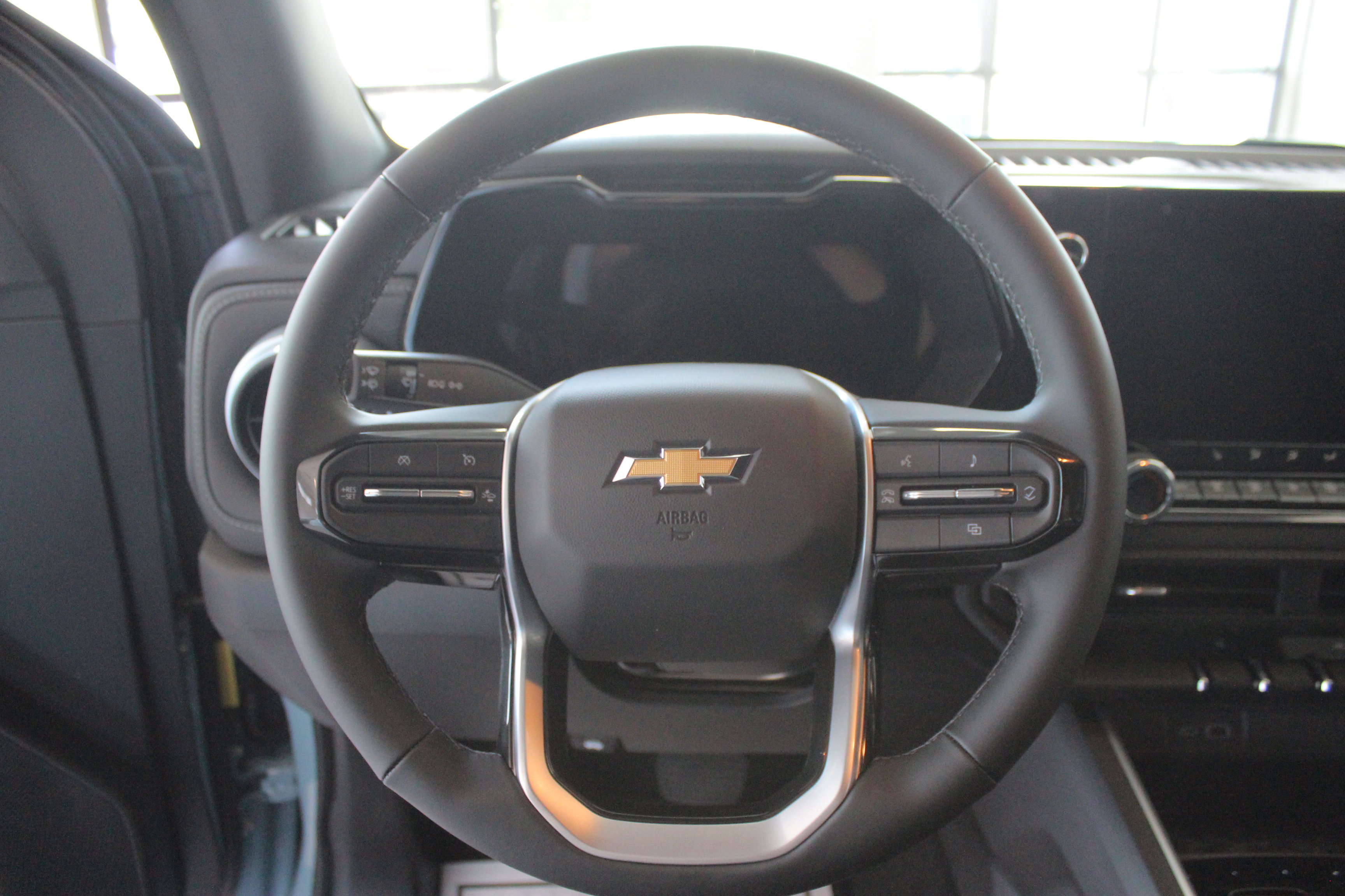 2025 Chevrolet Colorado Work Truck LT photo 15