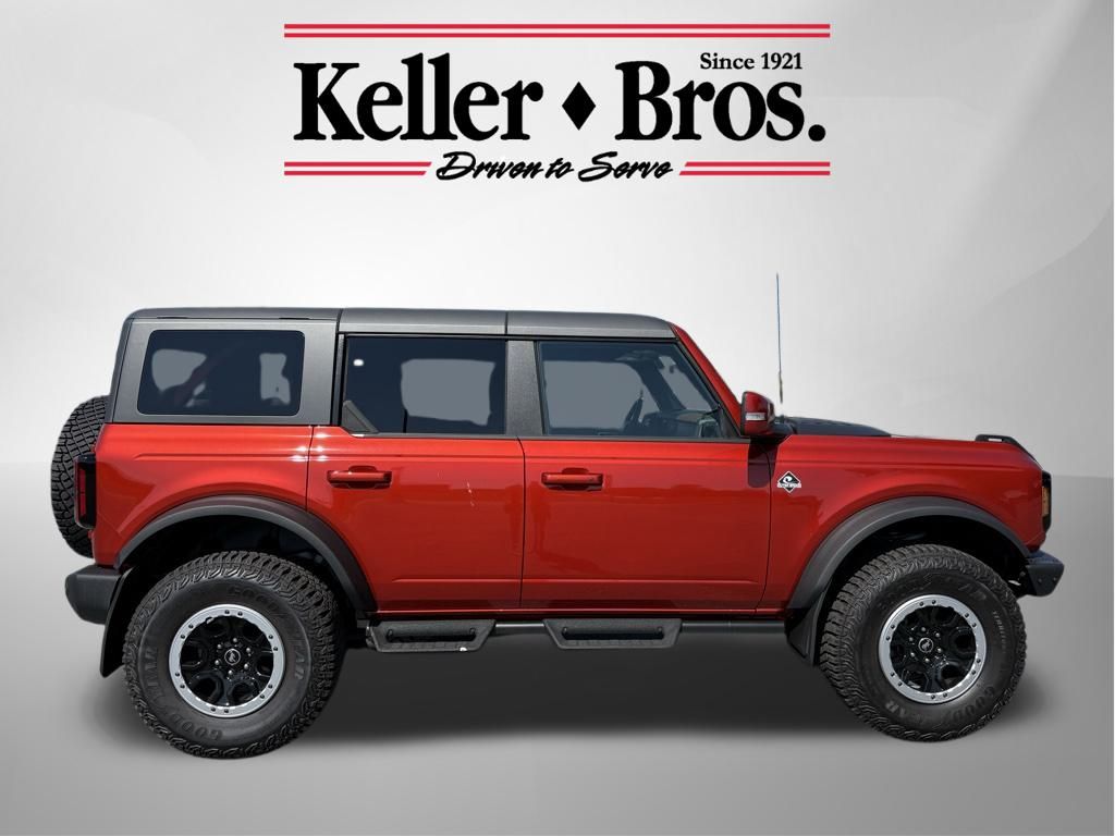 2024 Ford Bronco Outer Banks photo 4