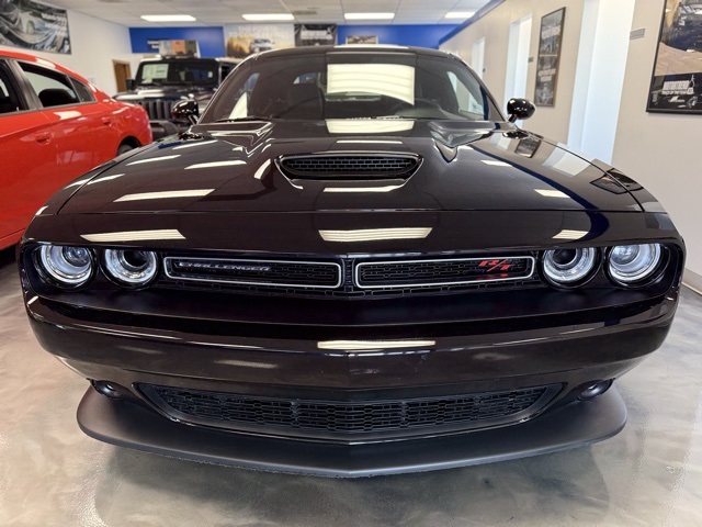 2023 Dodge Challenger R/T photo 2
