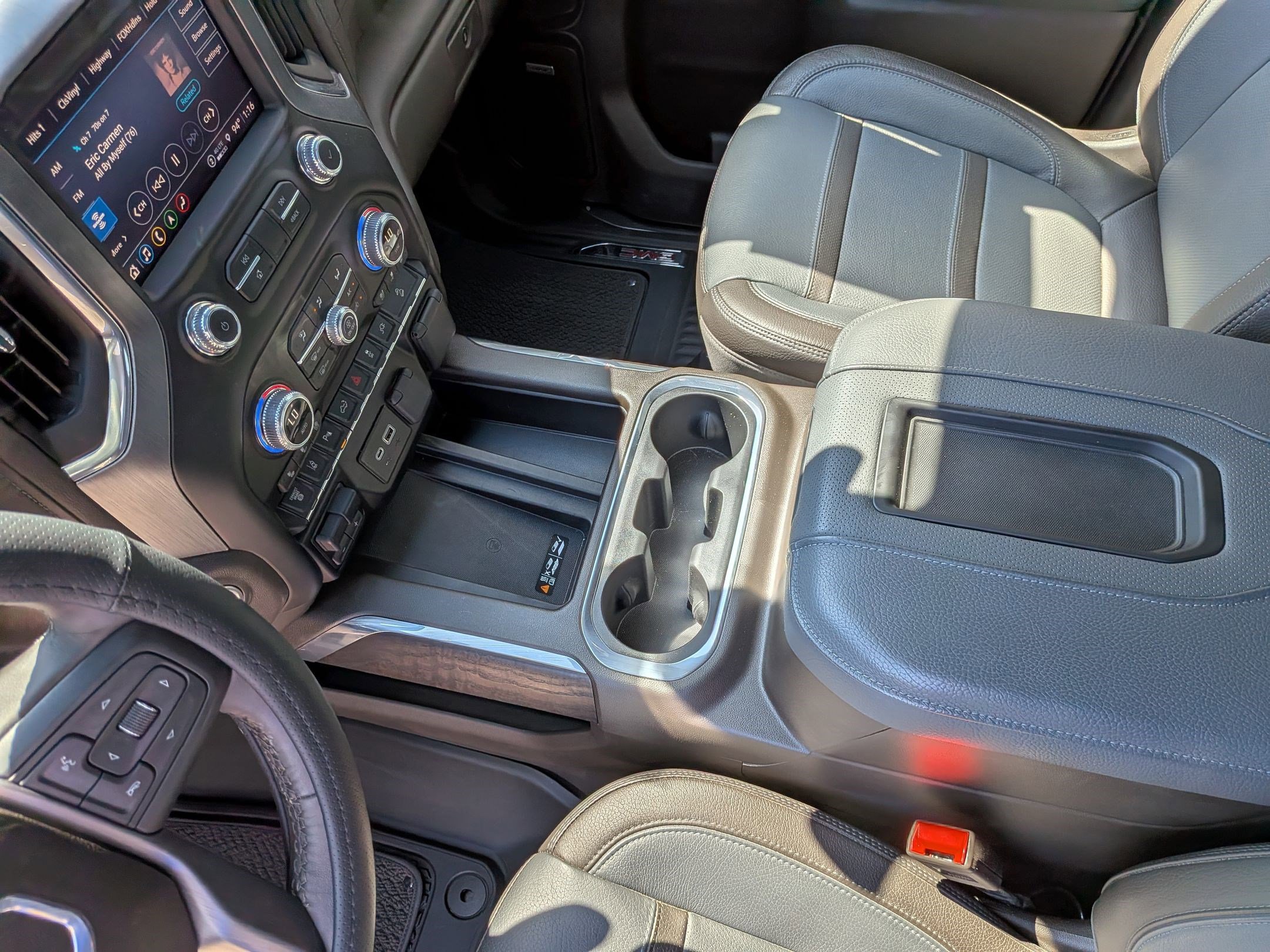 2022 Gmc Sierra 2500 HD Denali photo 16