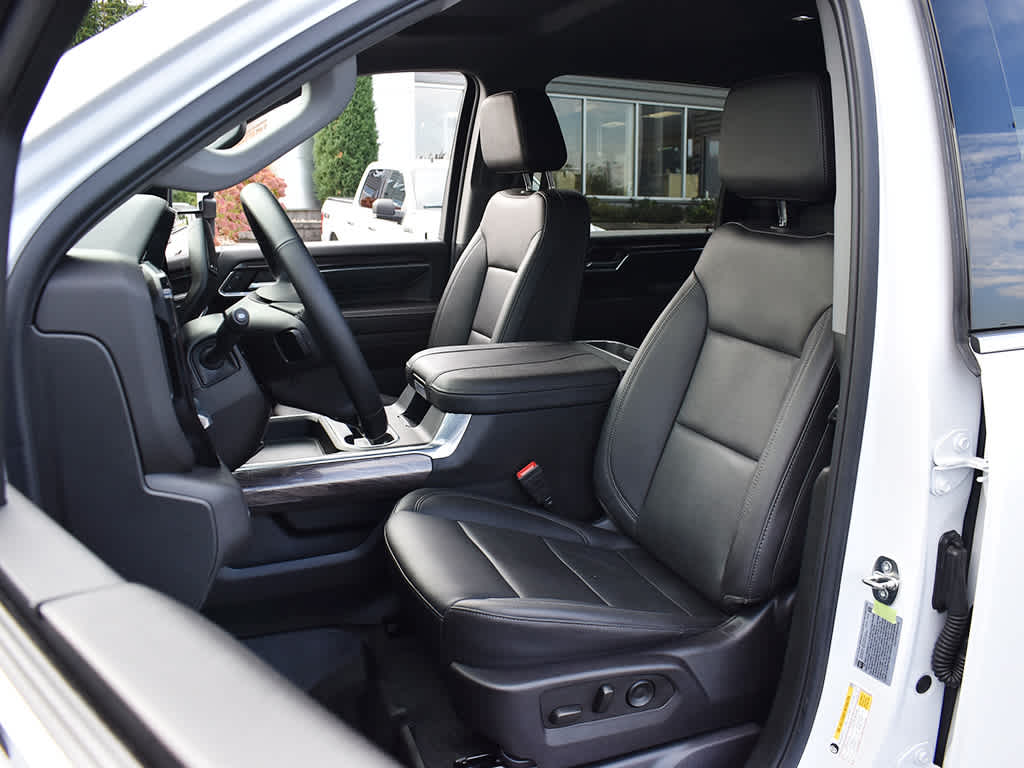 2024 Chevrolet Silverado 2500HD LTZ photo 4