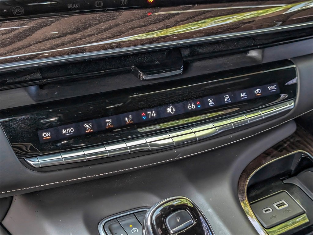 2022 Cadillac Escalade ESV Sport Platinum photo 29
