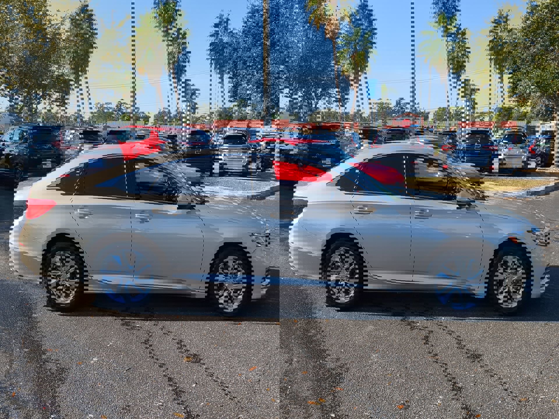 2018 Honda Accord LX 1.5T photo 3