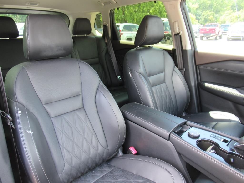 2023 Nissan Rogue Platinum photo 9