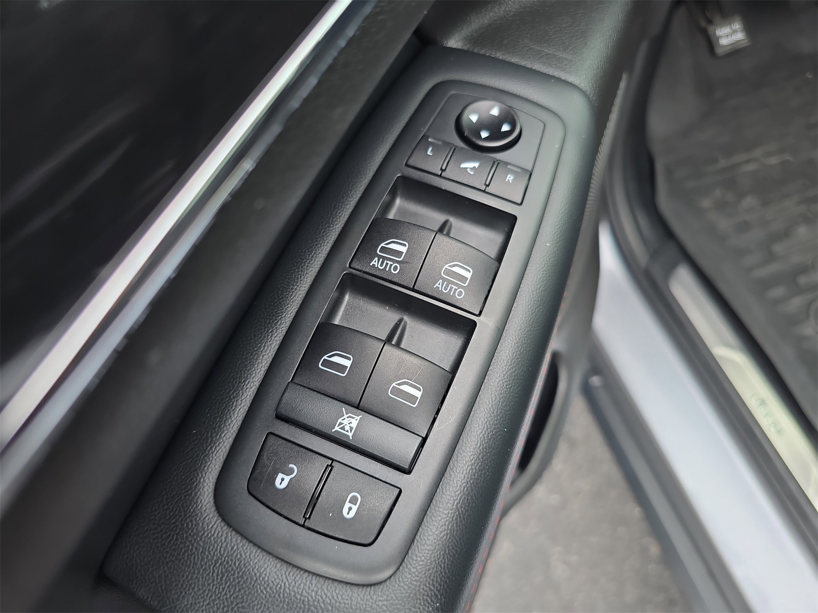 2021 Jeep Grand Cherokee Trailhawk photo 14